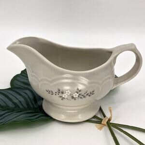 Vintage Pfaltzgraff Gray White No 436 Heirloom Pattern #15200 Gravy Boat Server